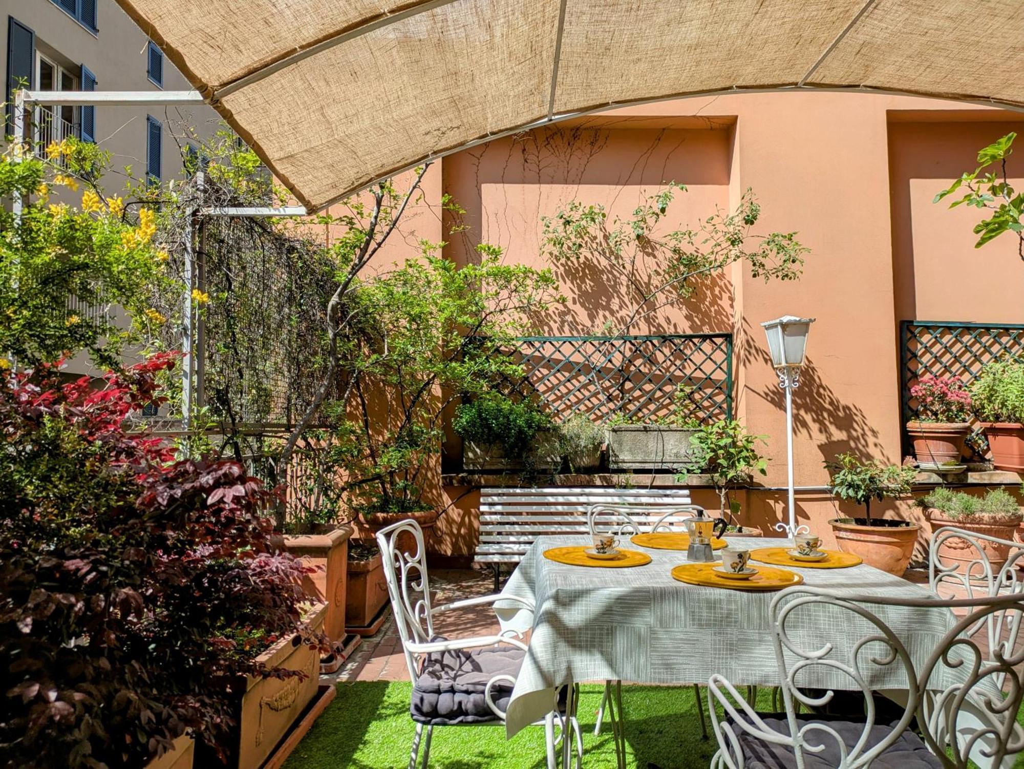 Alma Vacation Apartment In The Centre, Big Terrace Milano Exteriör bild