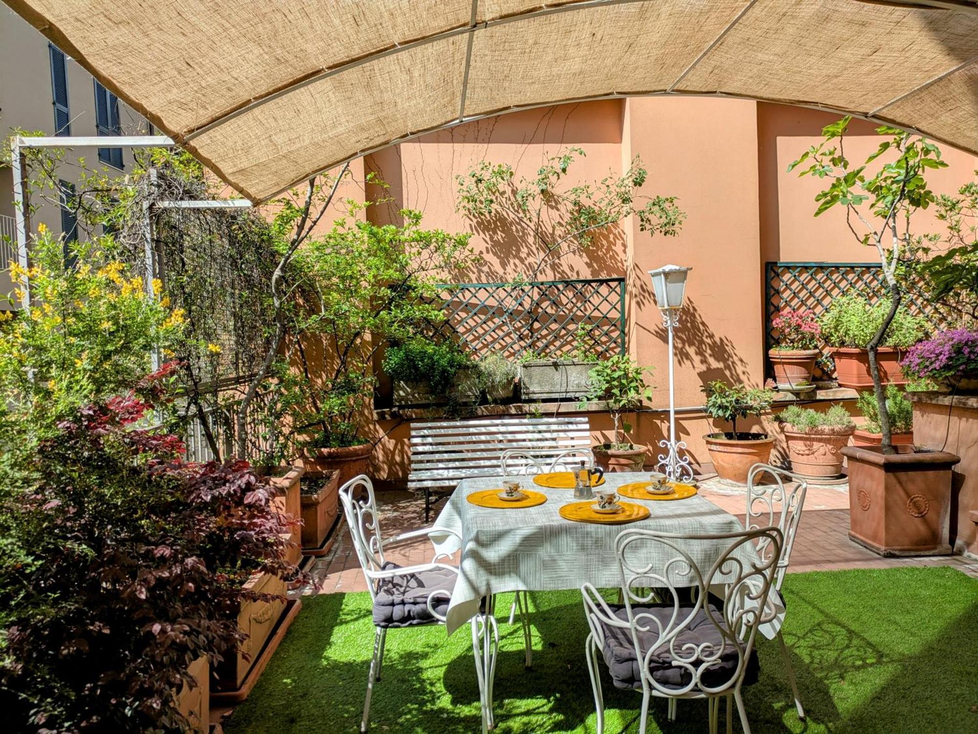 Alma Vacation Apartment In The Centre, Big Terrace Milano Exteriör bild