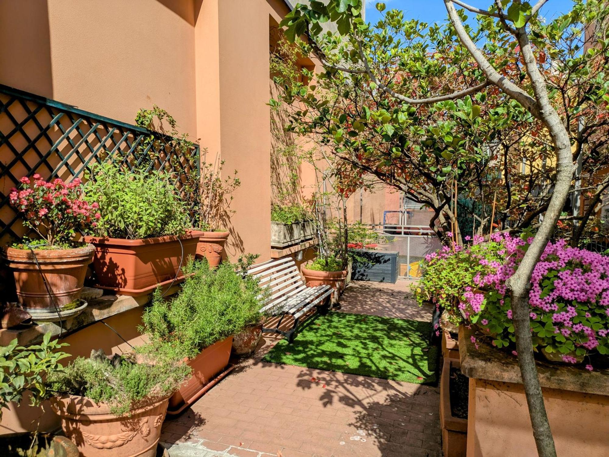 Alma Vacation Apartment In The Centre, Big Terrace Milano Exteriör bild
