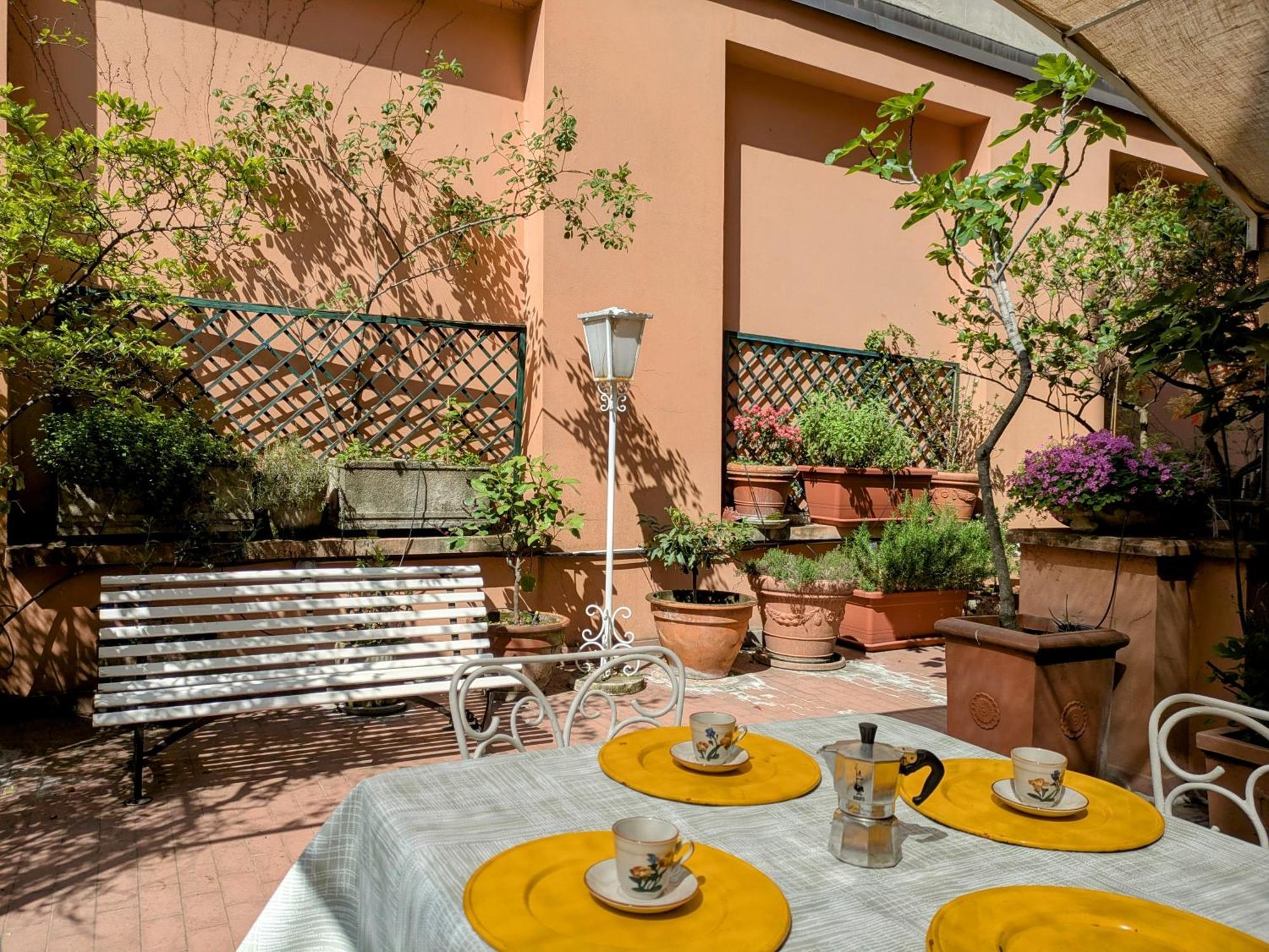 Alma Vacation Apartment In The Centre, Big Terrace Milano Exteriör bild